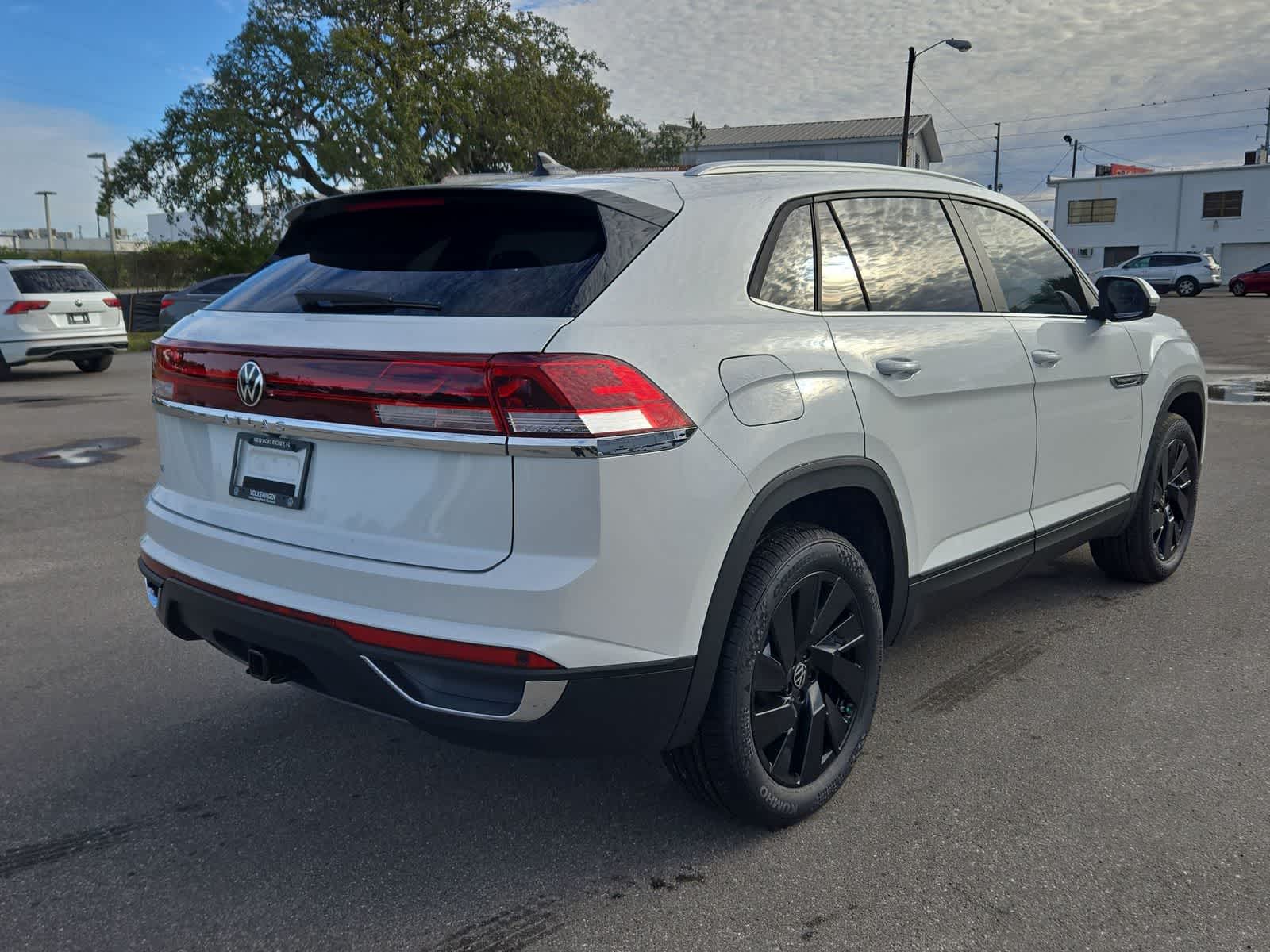 Thumbnail: 2026 Volkswagen Atlas - 14