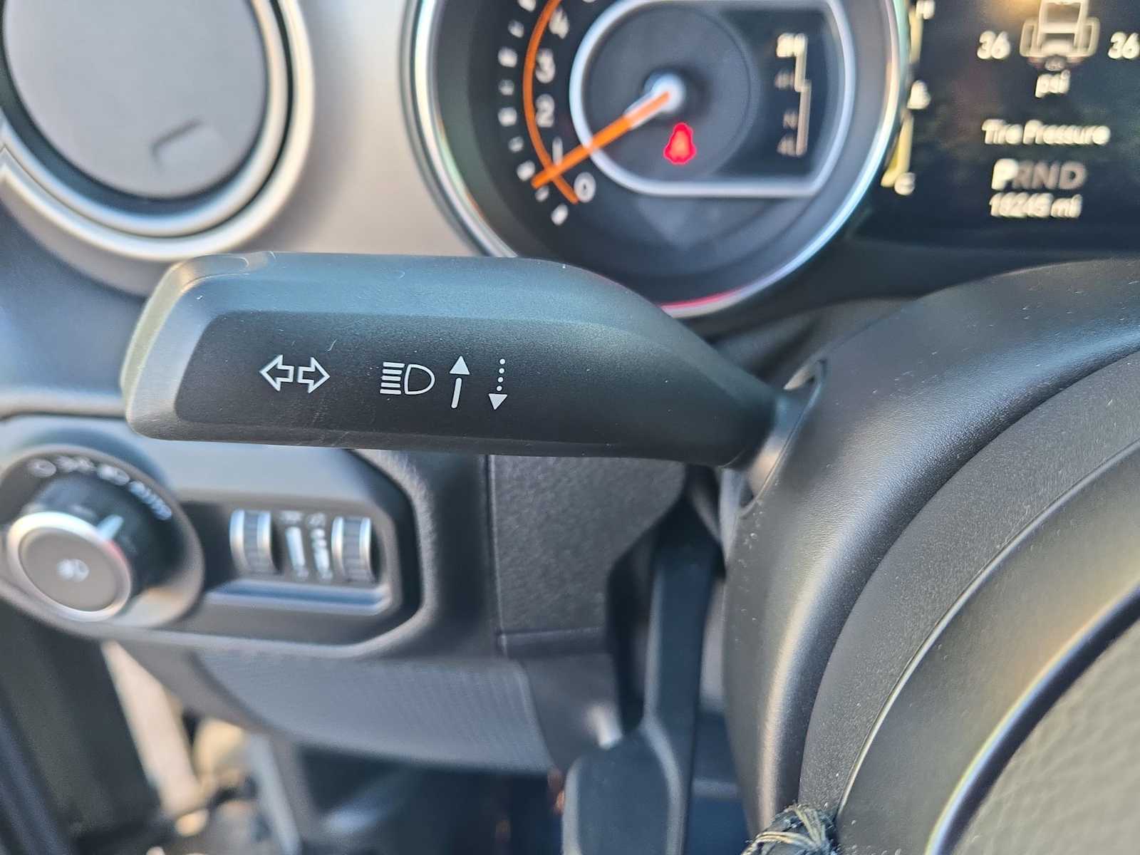 Thumbnail: 2020 Jeep Wrangler - 23