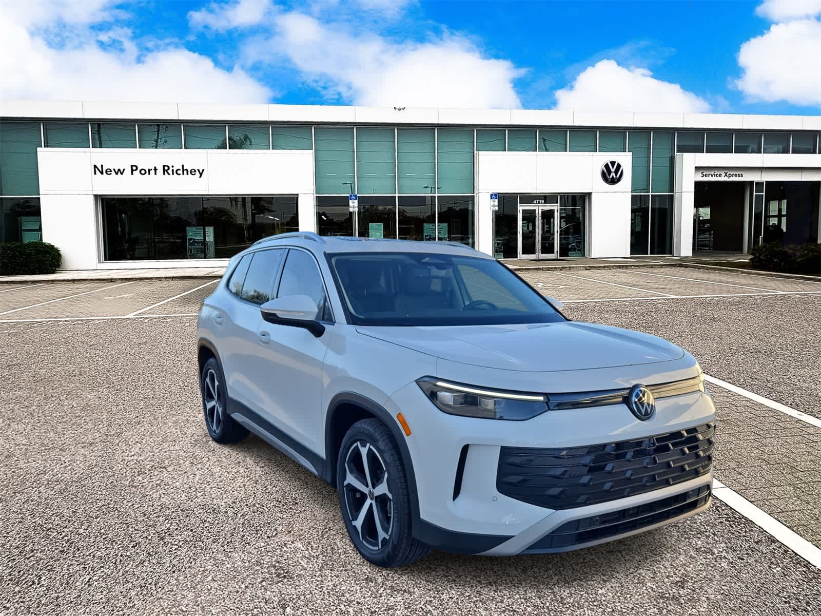 Thumbnail: 2026 Volkswagen Tiguan - 2