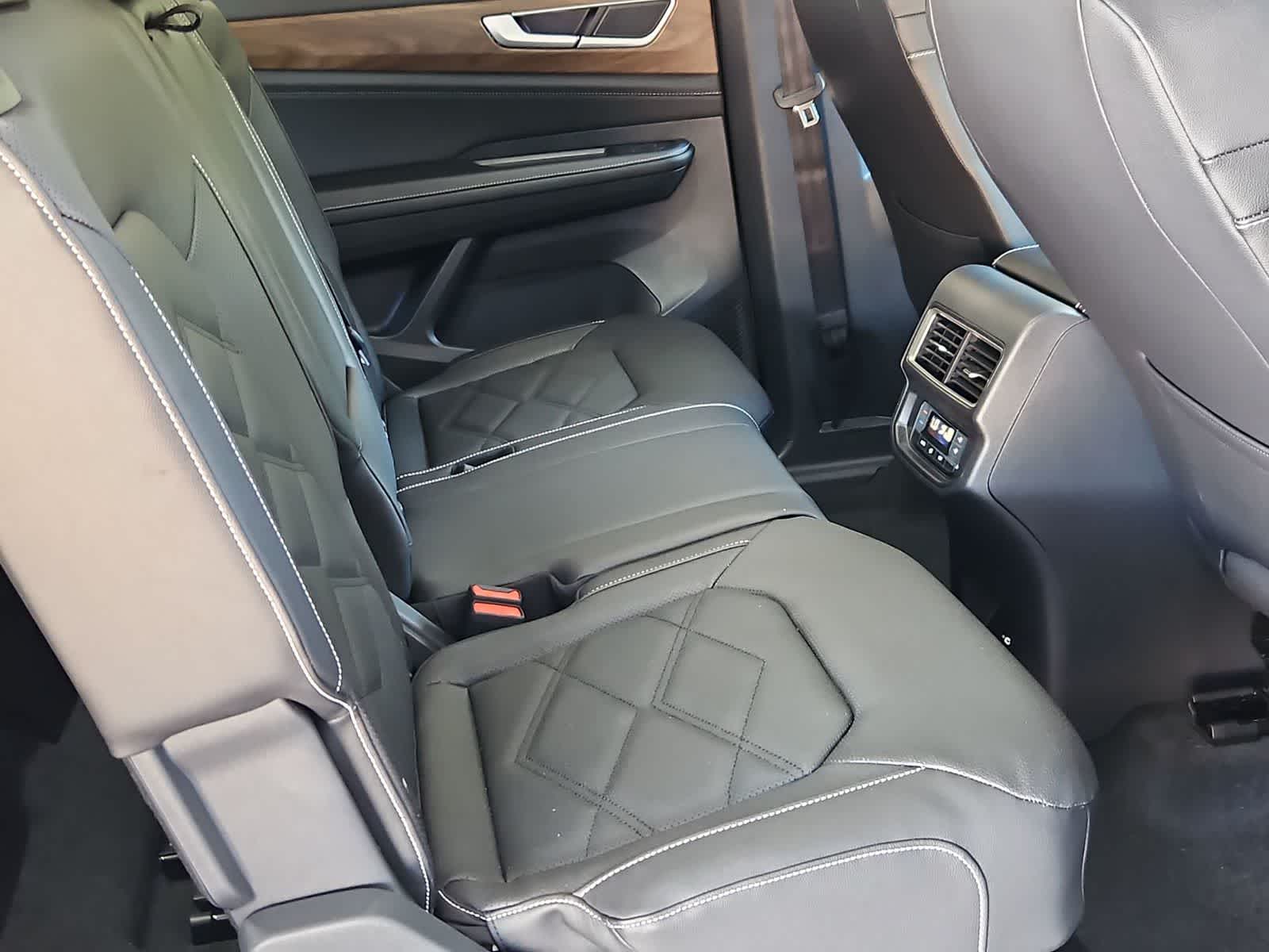 Thumbnail: 2026 Volkswagen Atlas - 21