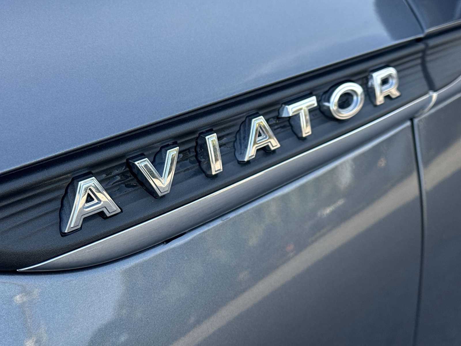 Thumbnail: 2023 Lincoln Aviator - 11