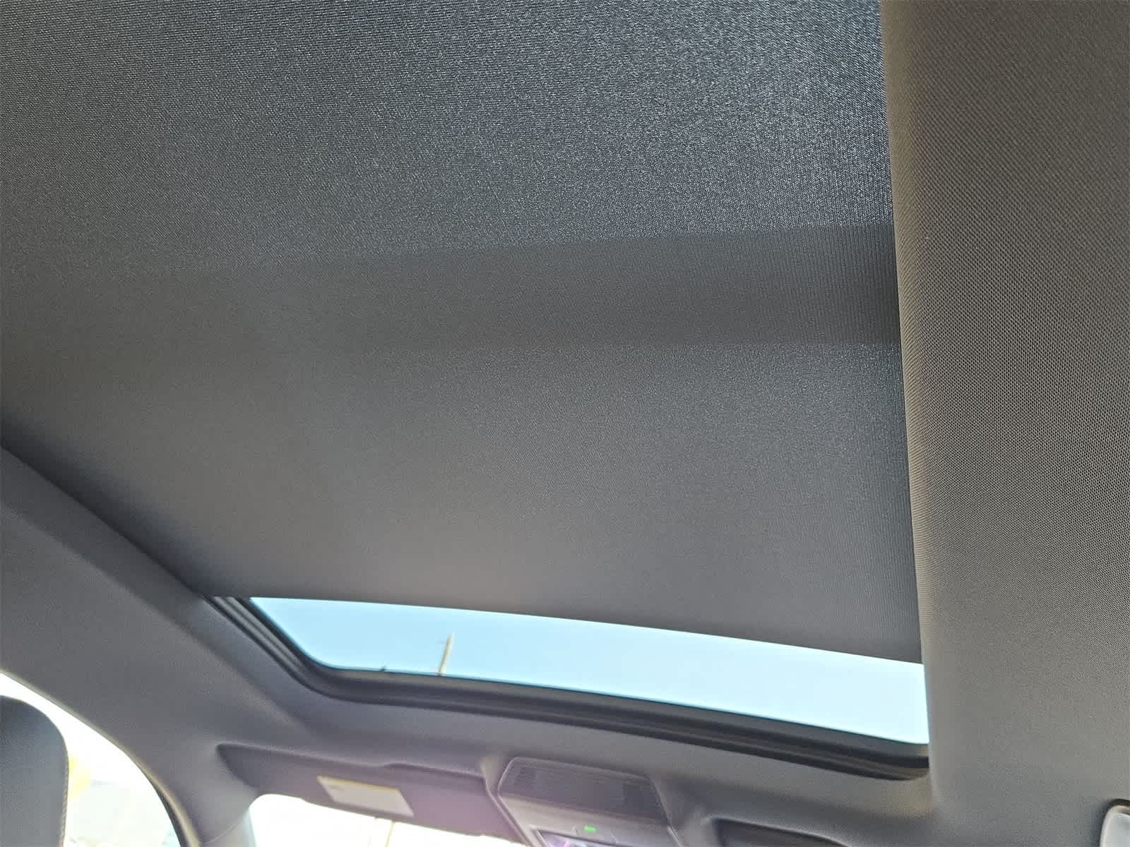 Thumbnail: 2025 Volkswagen Tiguan - 23