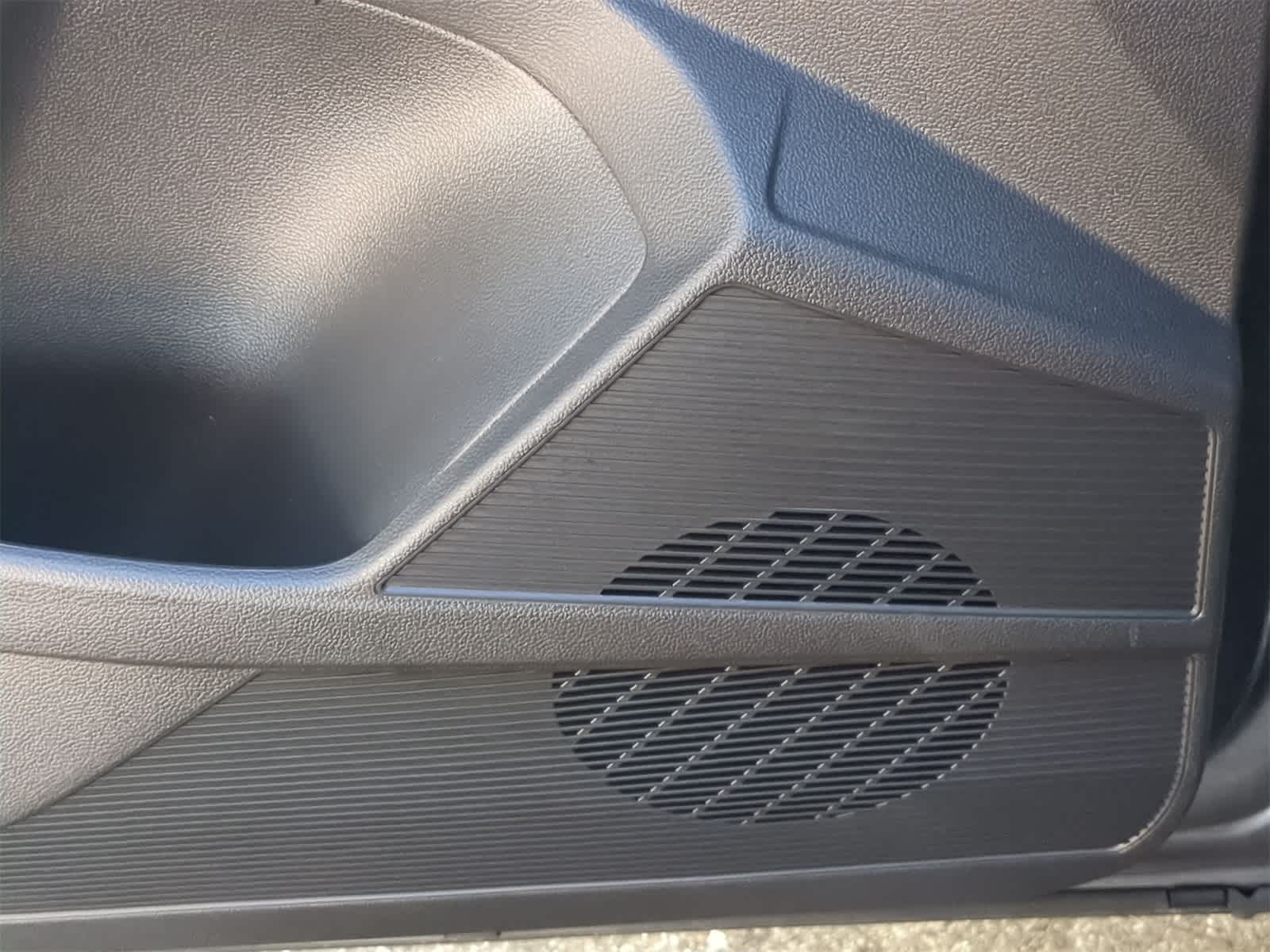 Thumbnail: 2025 Volkswagen Taos - 28