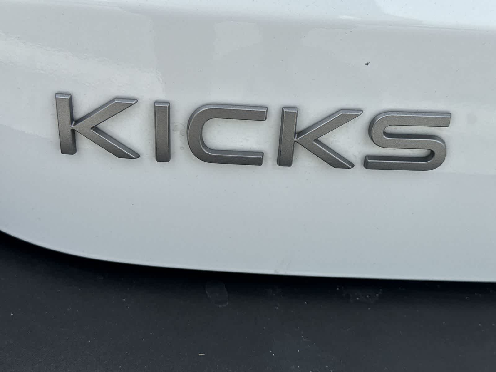 Thumbnail: 2025 Nissan Kicks - 18