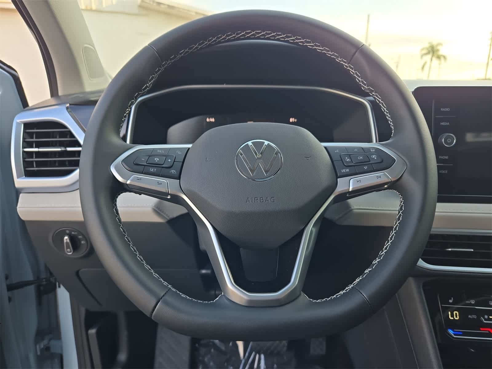 Thumbnail: 2025 Volkswagen Taos - 24