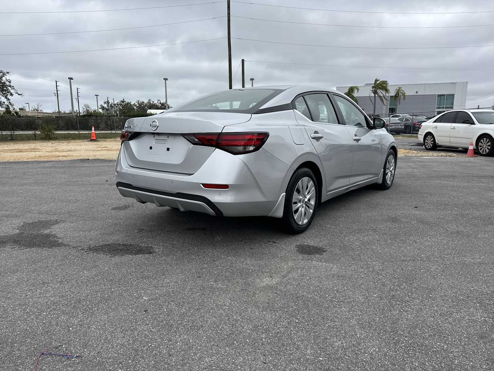 Thumbnail: 2023 Nissan Sentra - 6