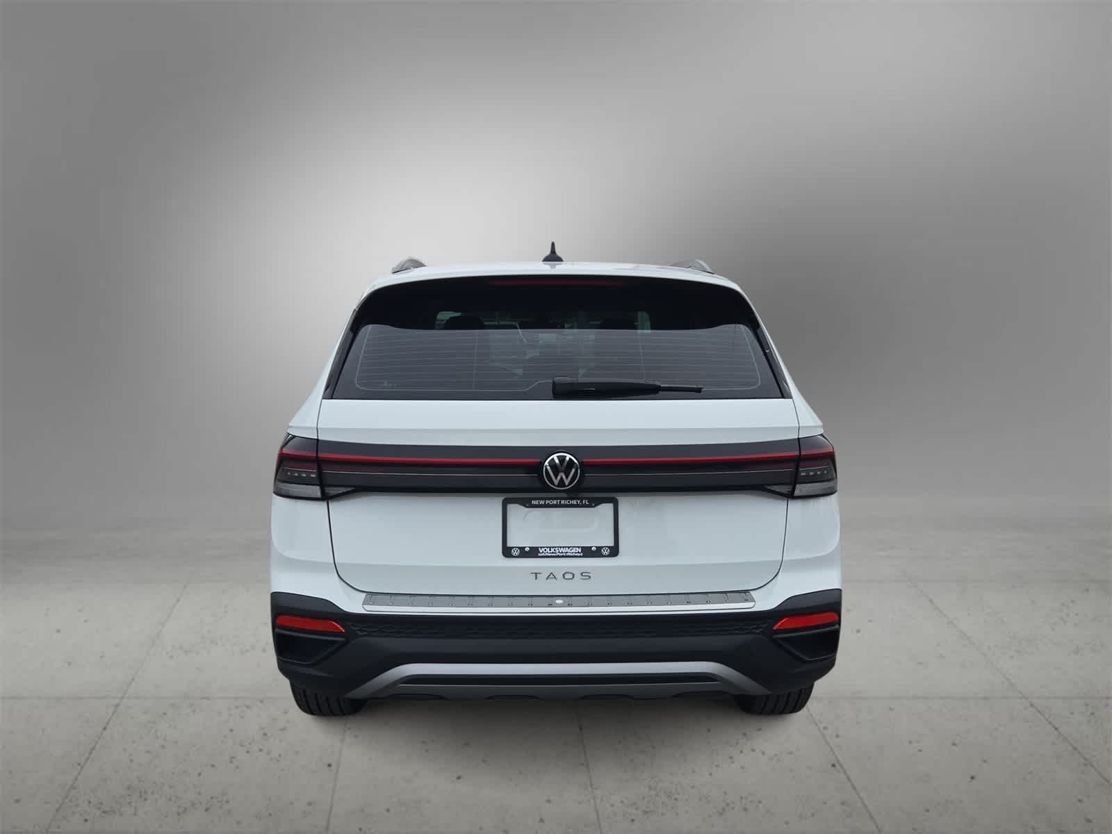 Thumbnail: 2025 Volkswagen Taos - 7