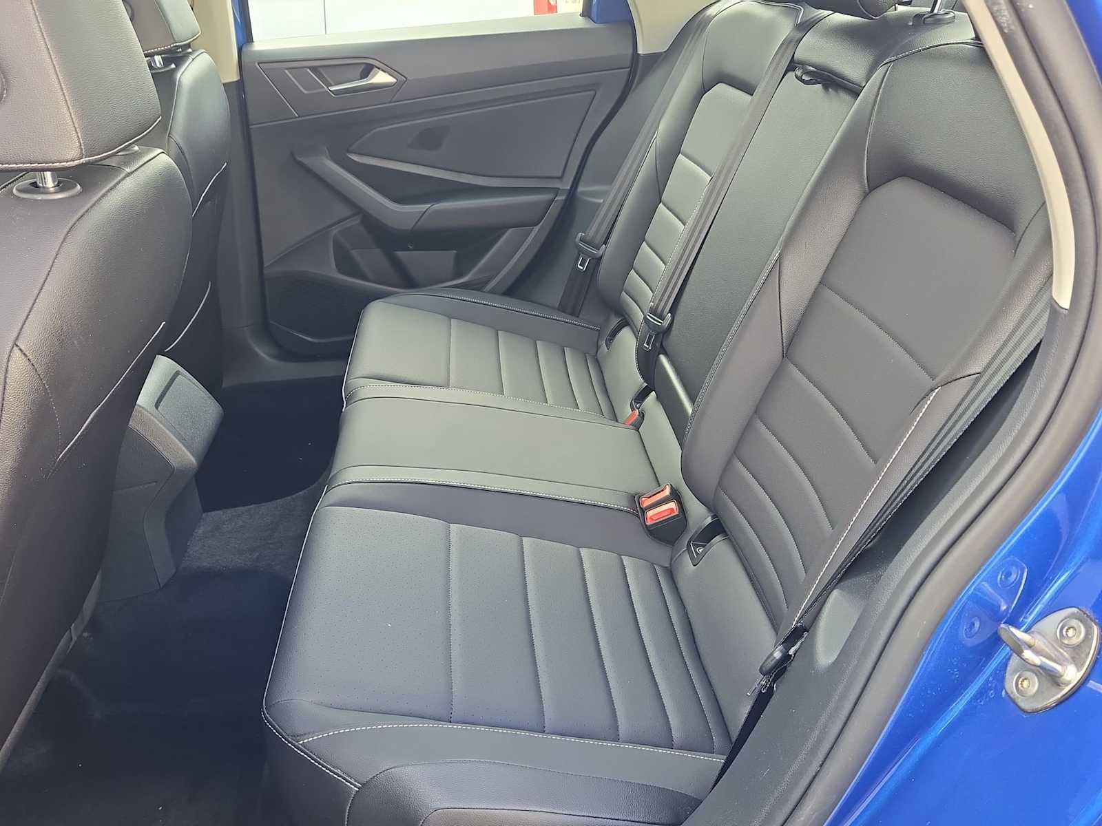 Thumbnail: 2022 Volkswagen Jetta - 19