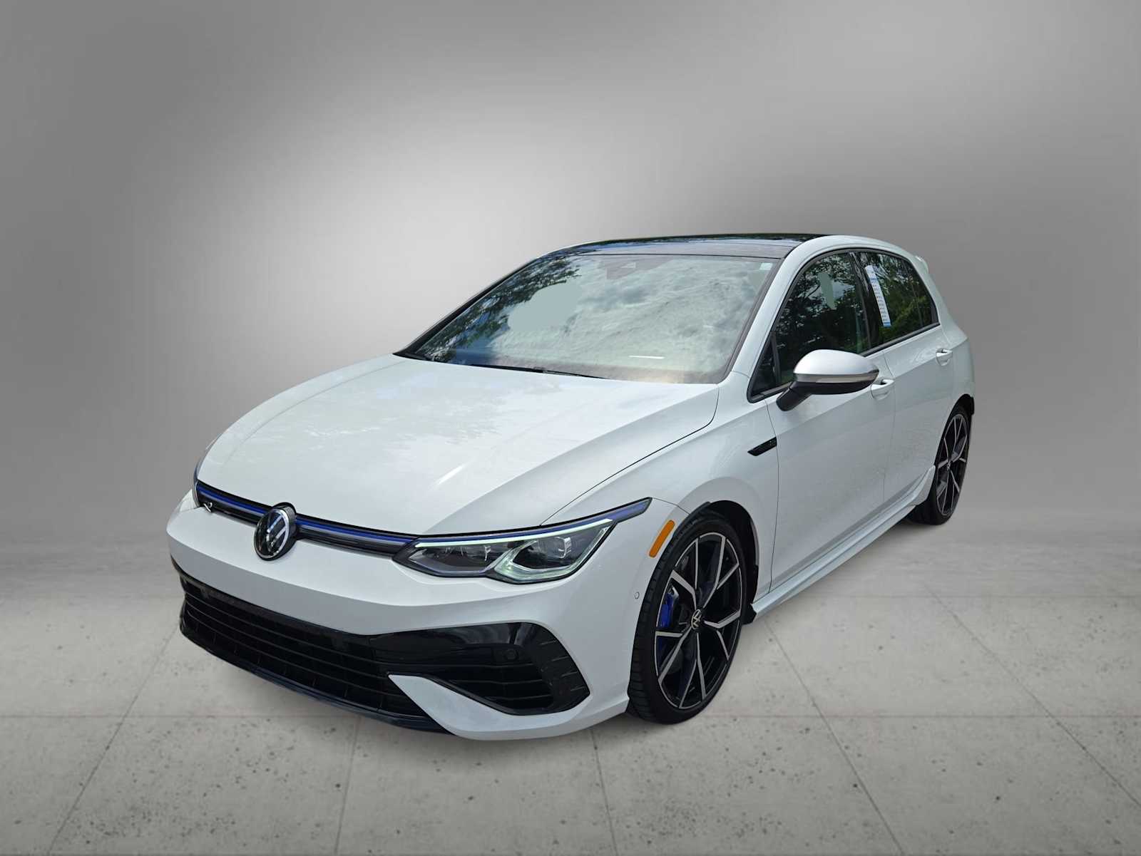 Thumbnail: 2022 Volkswagen Golf - 4