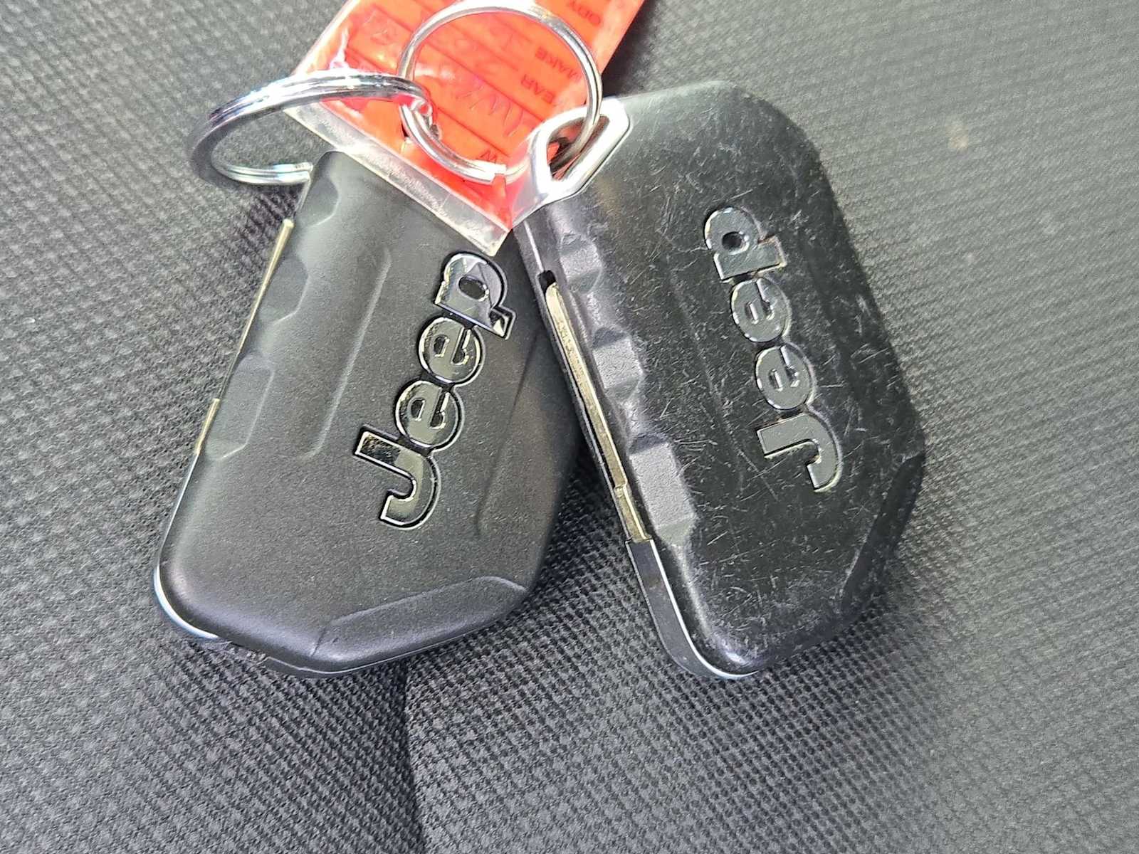 Thumbnail: 2021 Jeep Wrangler - 33