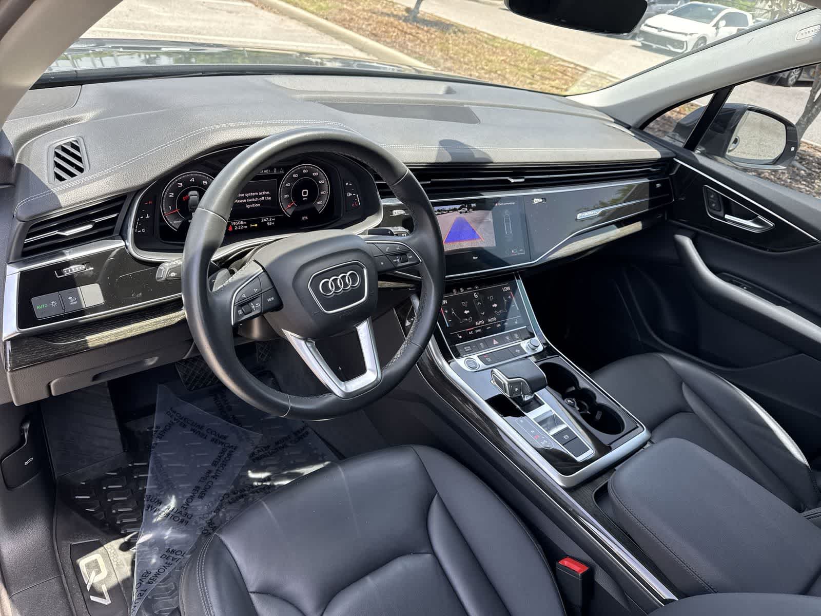 Thumbnail: 2023 Audi Q7 - 9