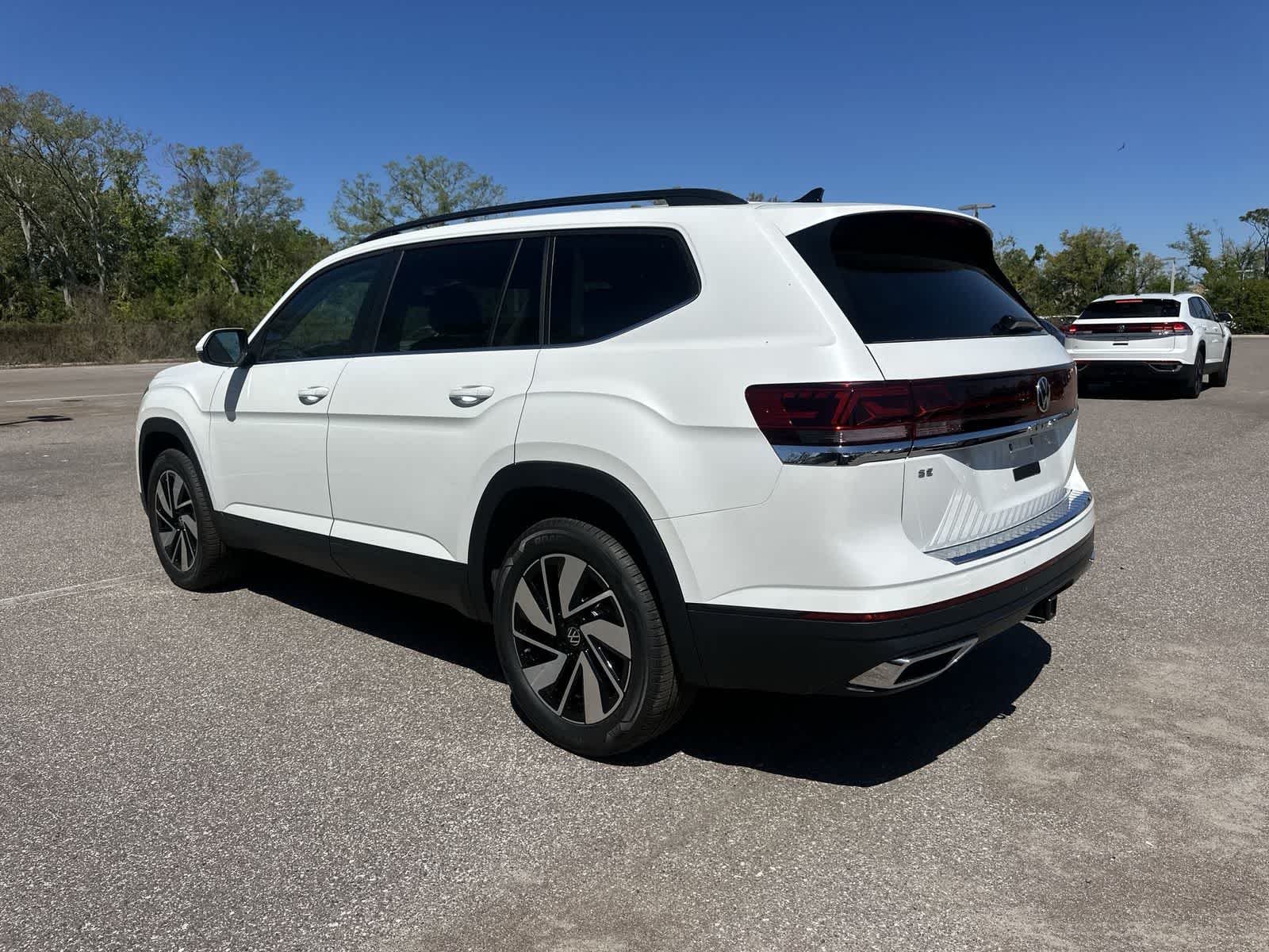 Thumbnail: 2026 Volkswagen Atlas - 4