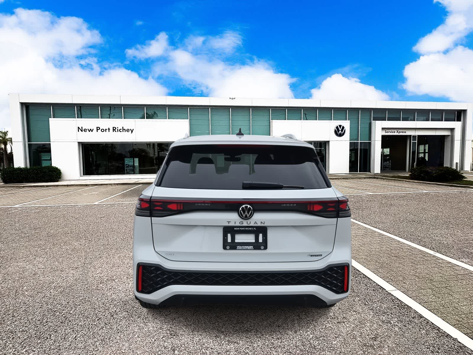 Thumbnail: 2025 Volkswagen Tiguan - 7