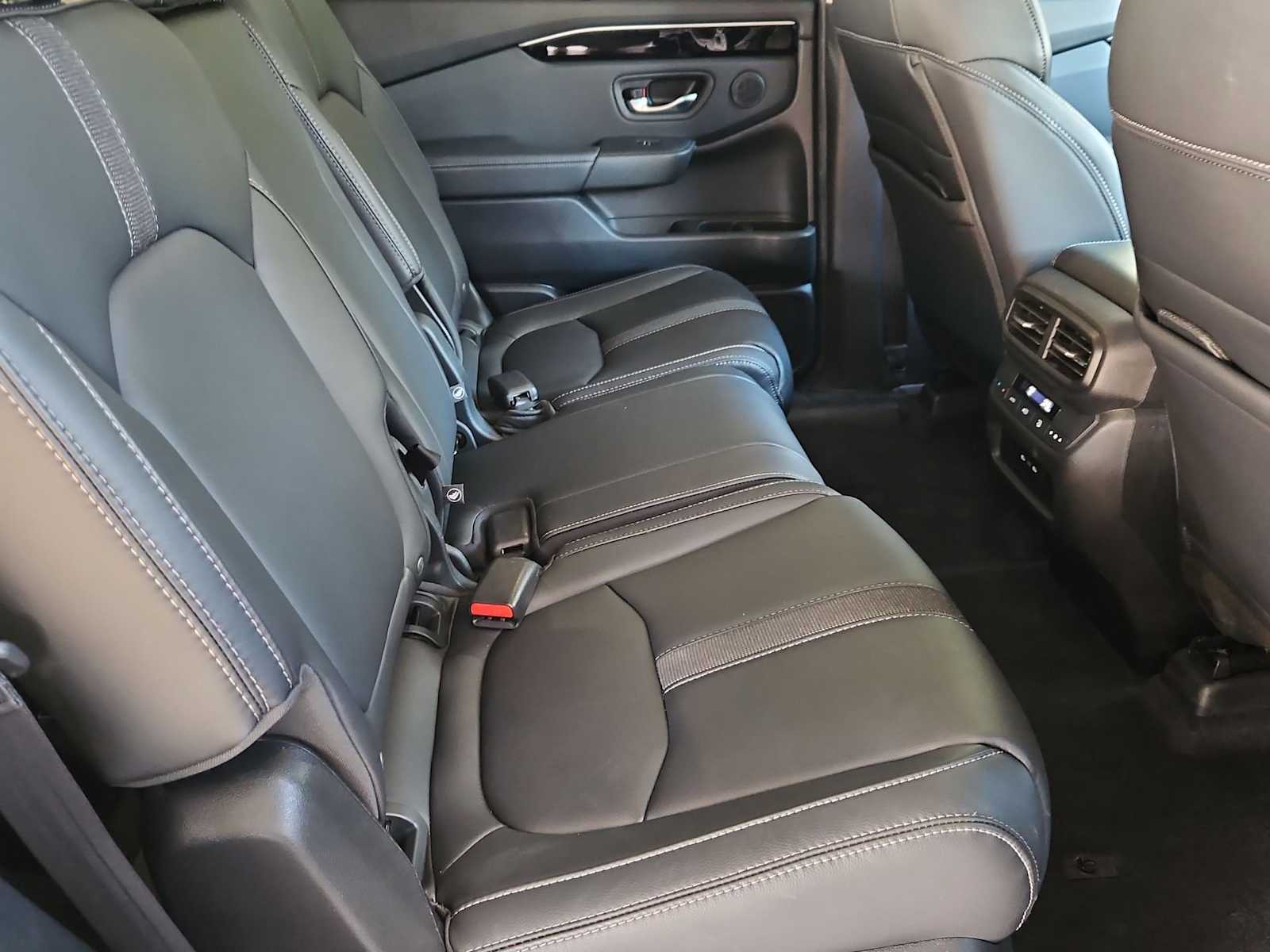 Thumbnail: 2025 Honda Pilot - 20