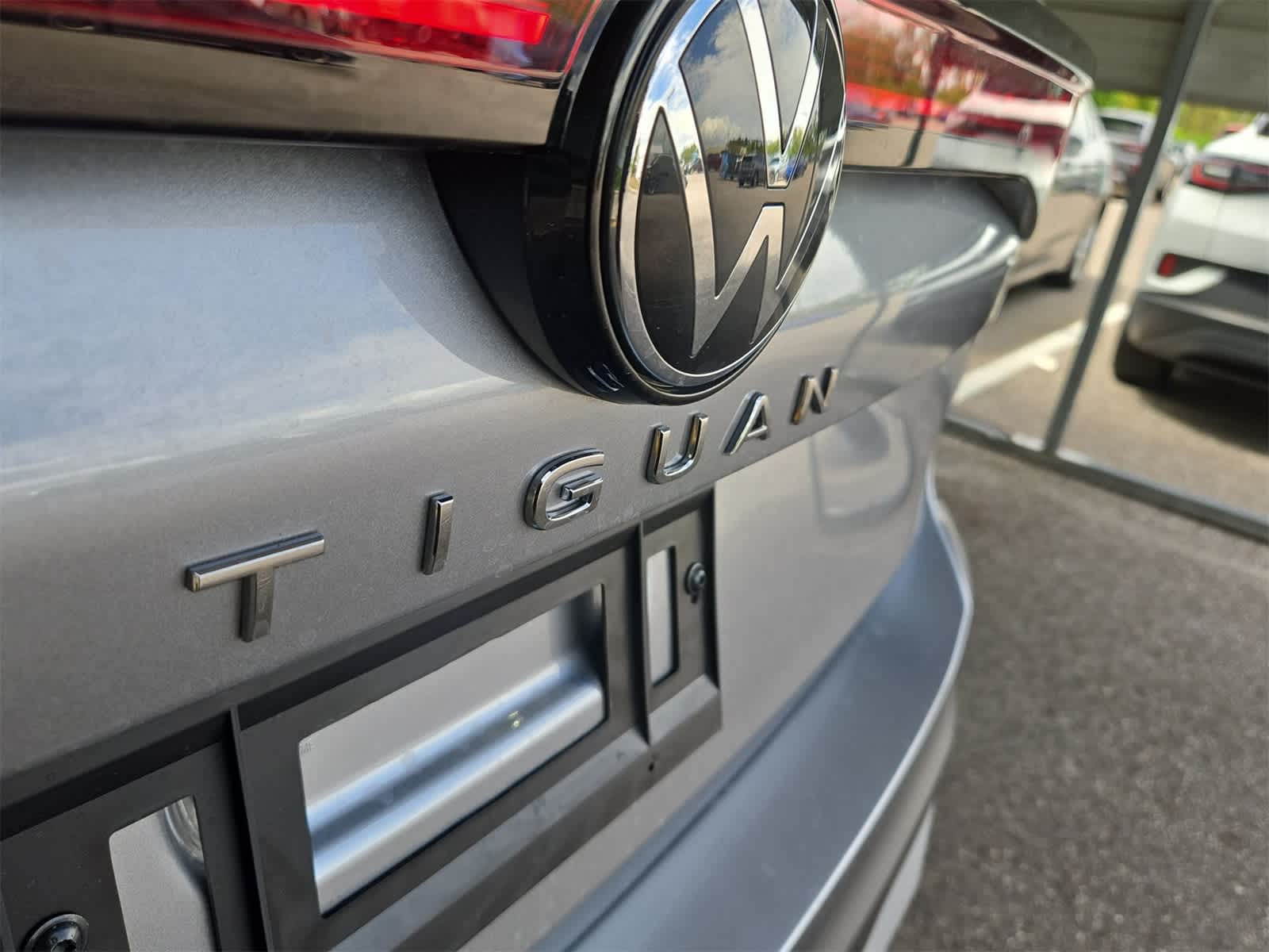 Thumbnail: 2025 Volkswagen Tiguan - 13