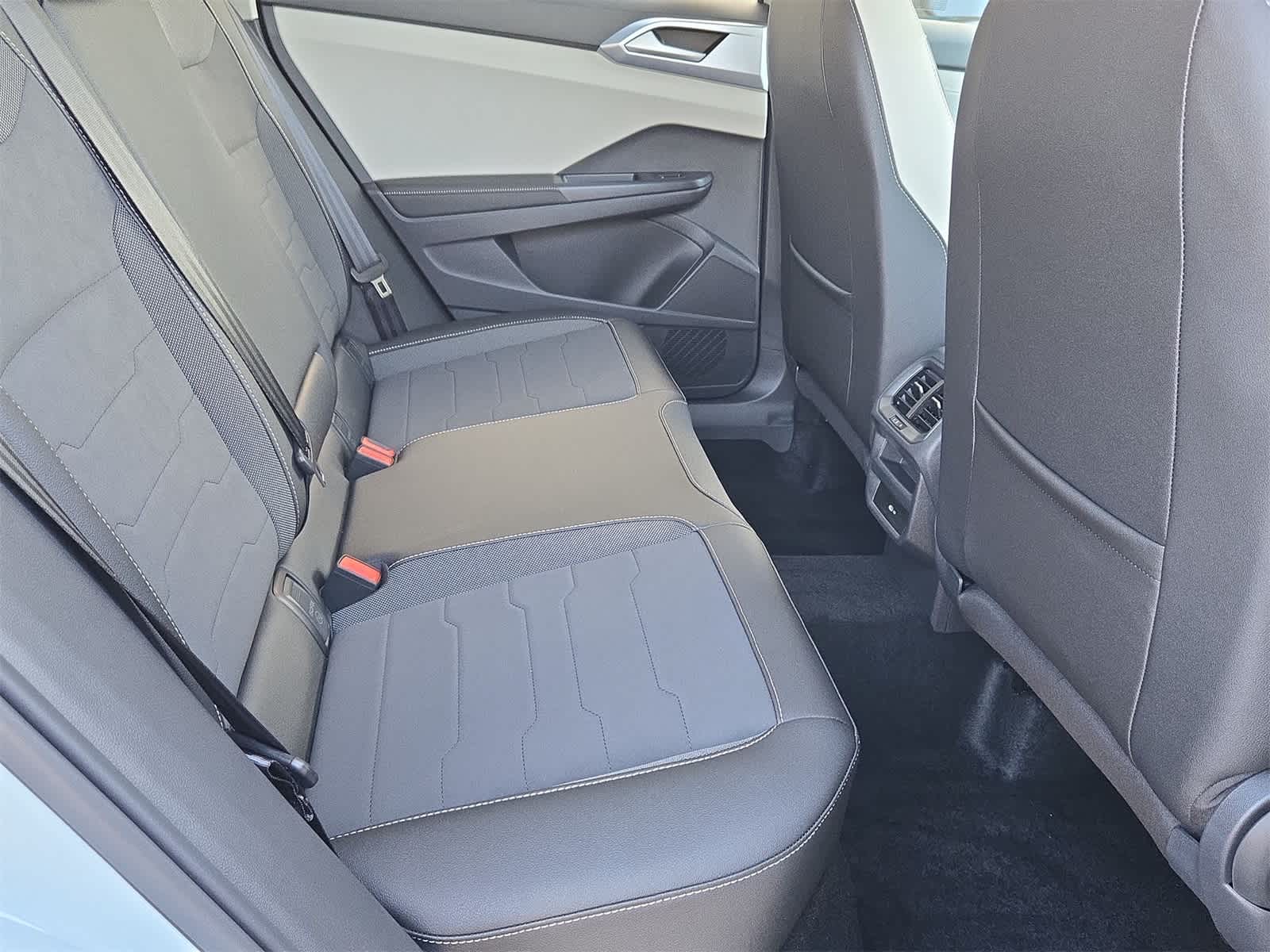 Thumbnail: 2025 Volkswagen Taos - 21