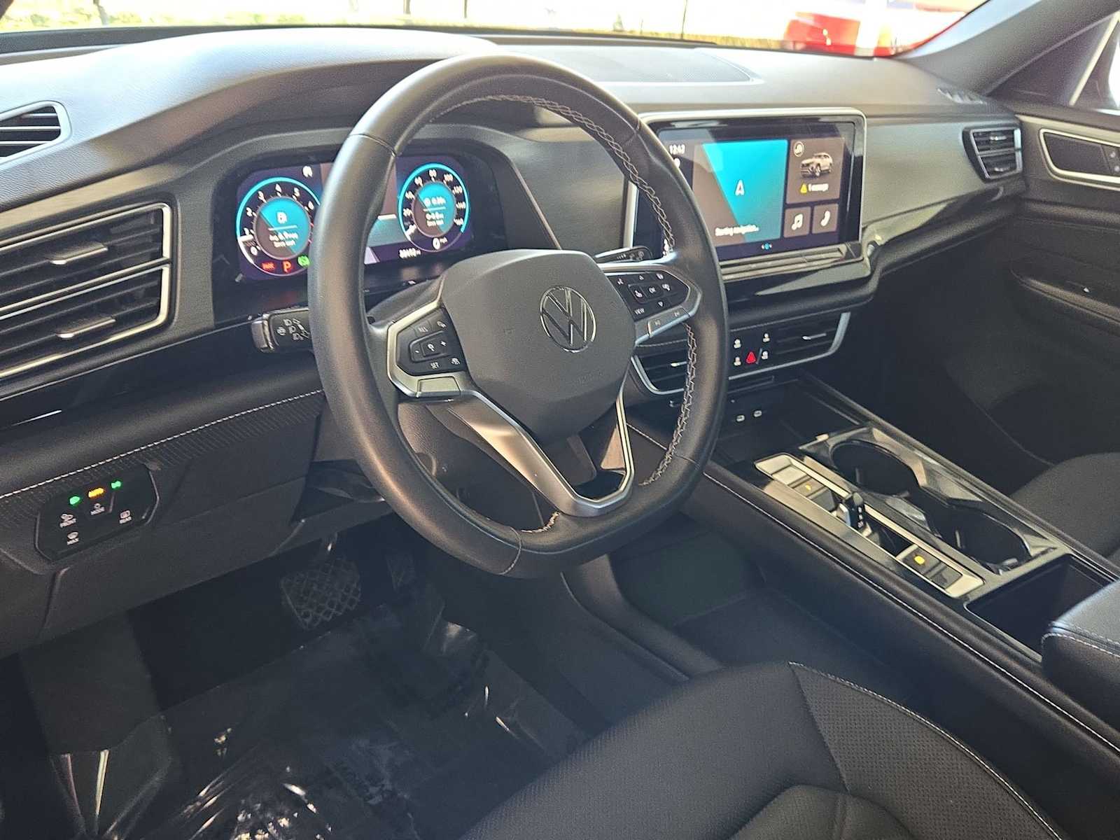 Thumbnail: 2024 Volkswagen Atlas - 10