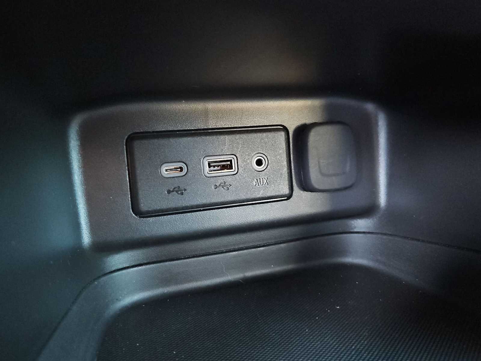 Thumbnail: 2024 Chevrolet Equinox - 31