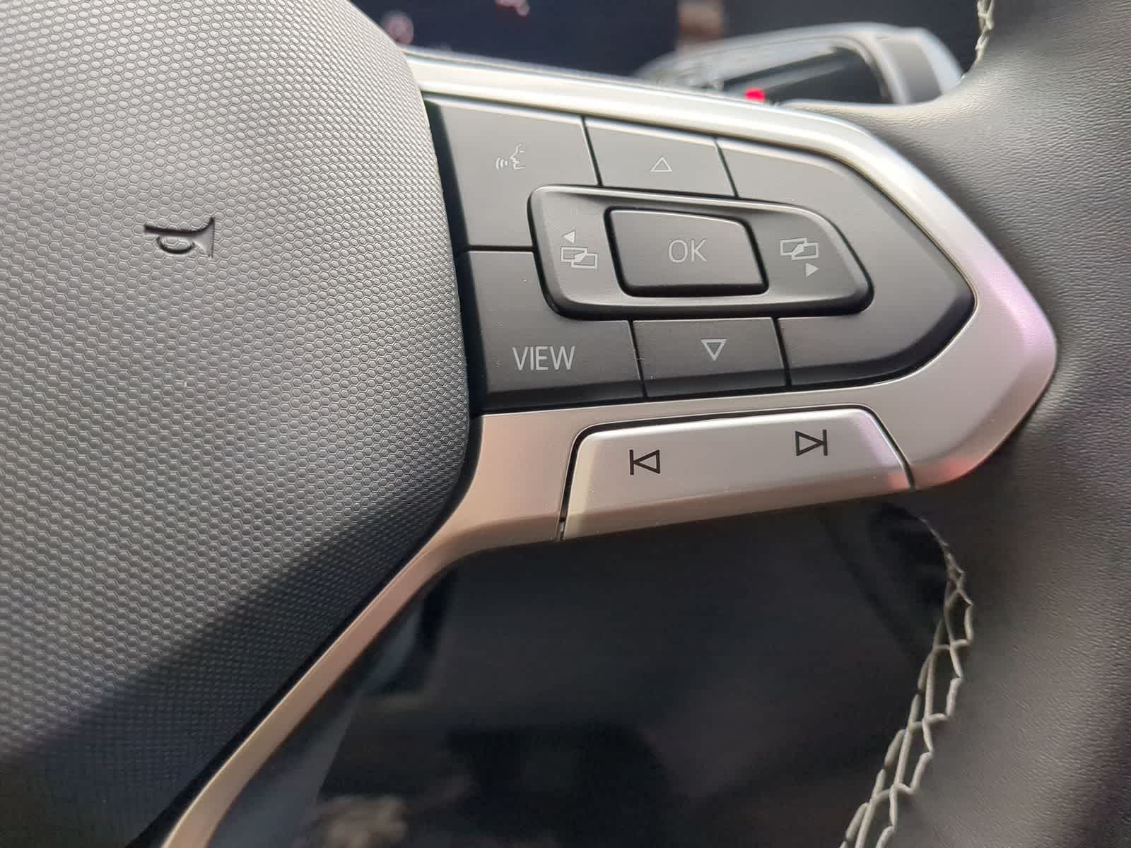 Thumbnail: 2025 Volkswagen Tiguan - 22