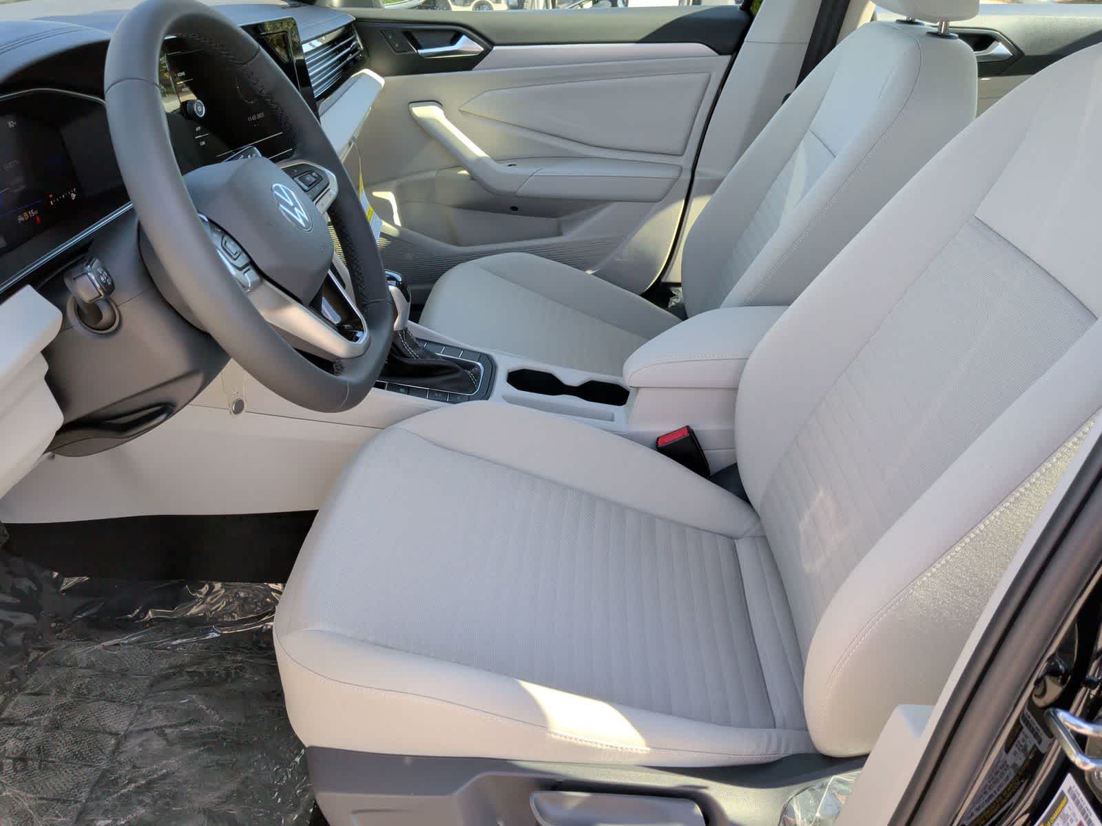 Thumbnail: 2026 Volkswagen Jetta - 16