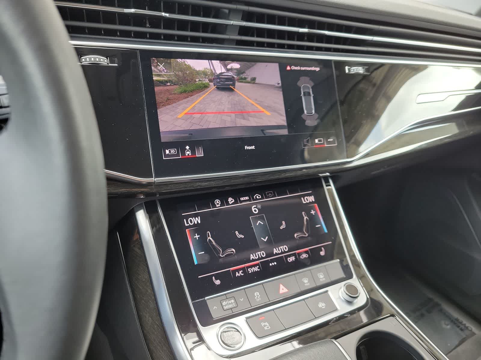 Thumbnail: 2023 Audi Q7 - 24