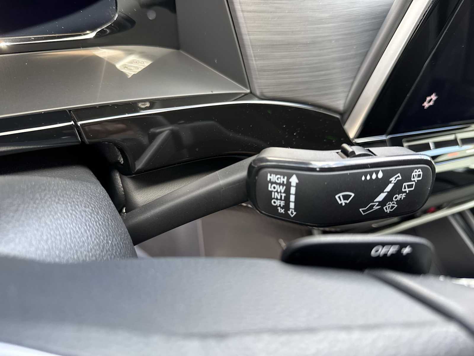 Thumbnail: 2026 Volkswagen Atlas - 32