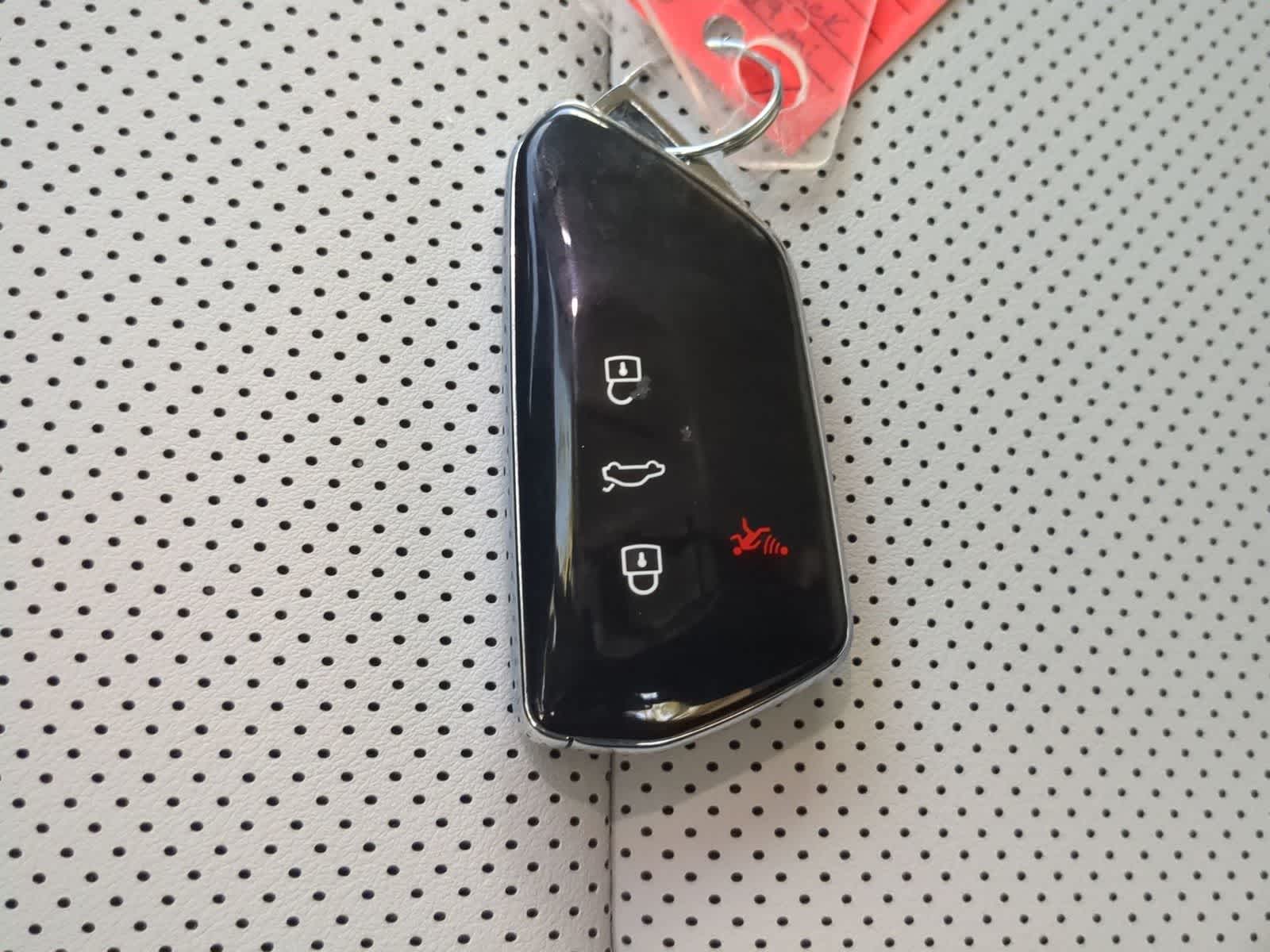 Thumbnail: 2025 Volkswagen Tiguan - 32