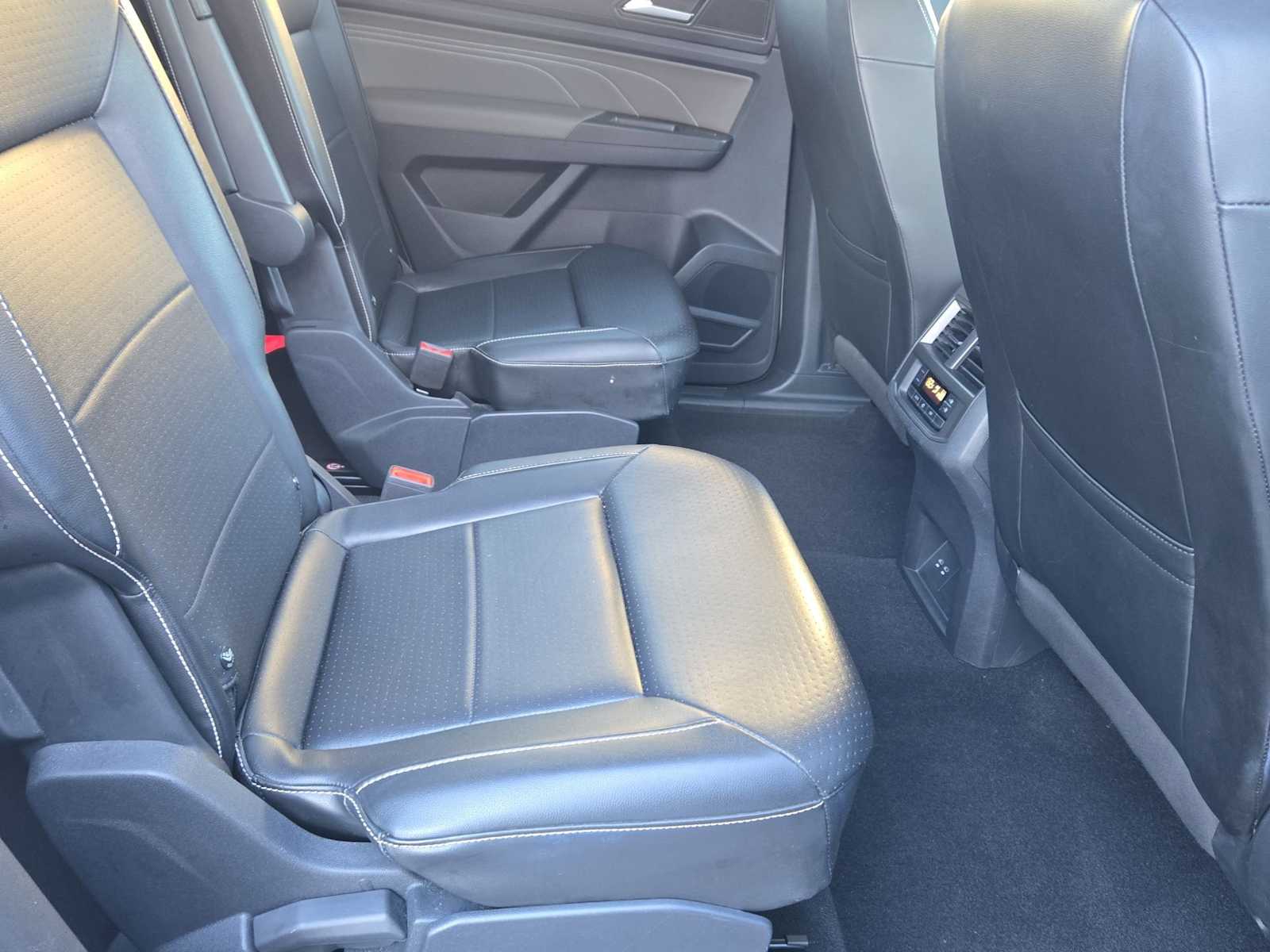 Thumbnail: 2022 Volkswagen Atlas - 20