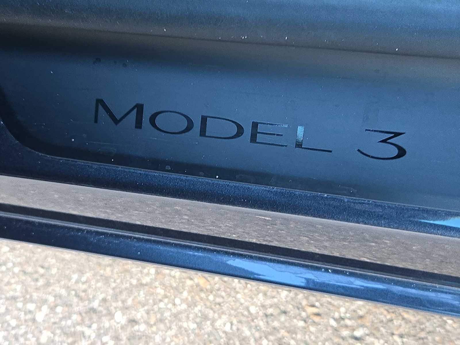 Thumbnail: 2025 Tesla Model 3 - 12