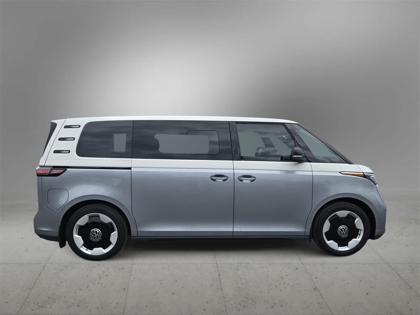 Thumbnail: 2025 Volkswagen ID.Buzz - 9