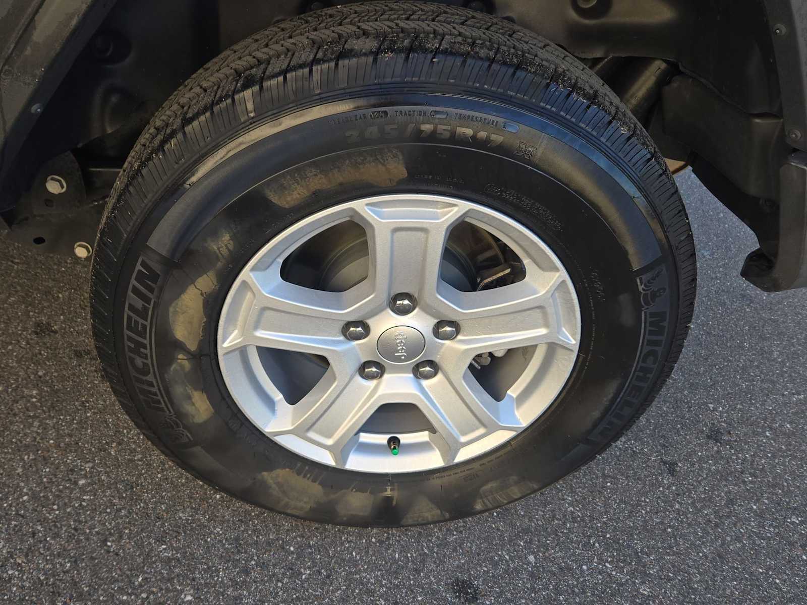 Thumbnail: 2020 Jeep Wrangler - 14