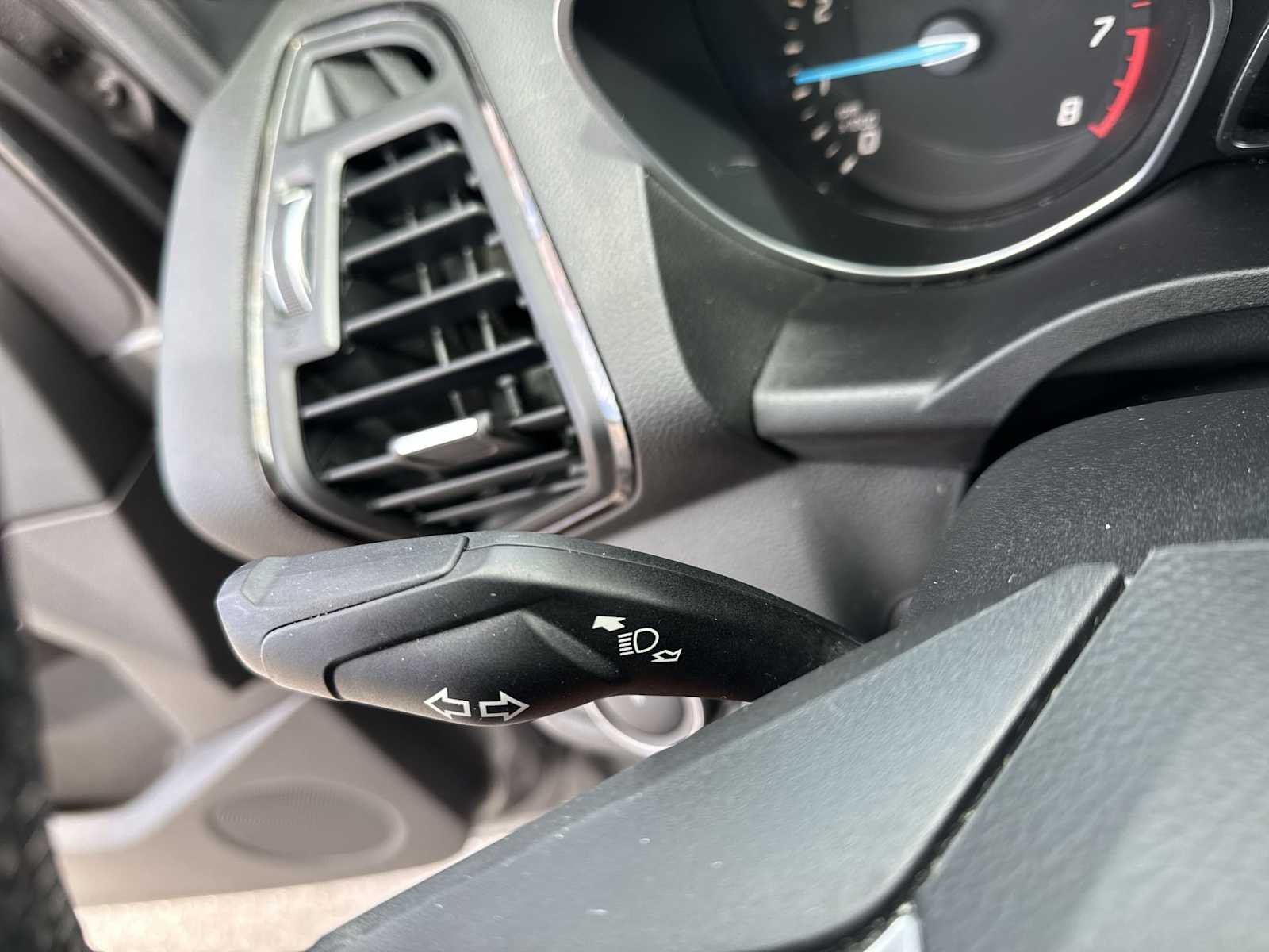 Thumbnail: 2016 Ford Escape - 27