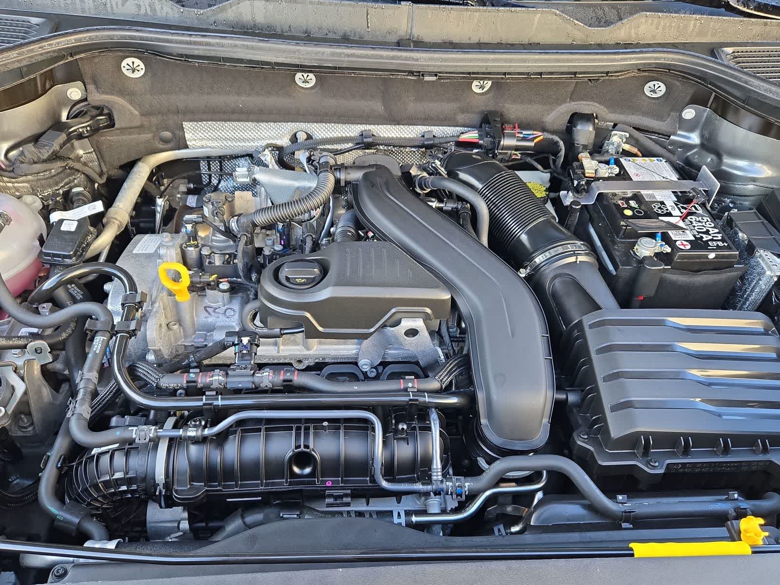 Thumbnail: 2025 Volkswagen Taos - 15