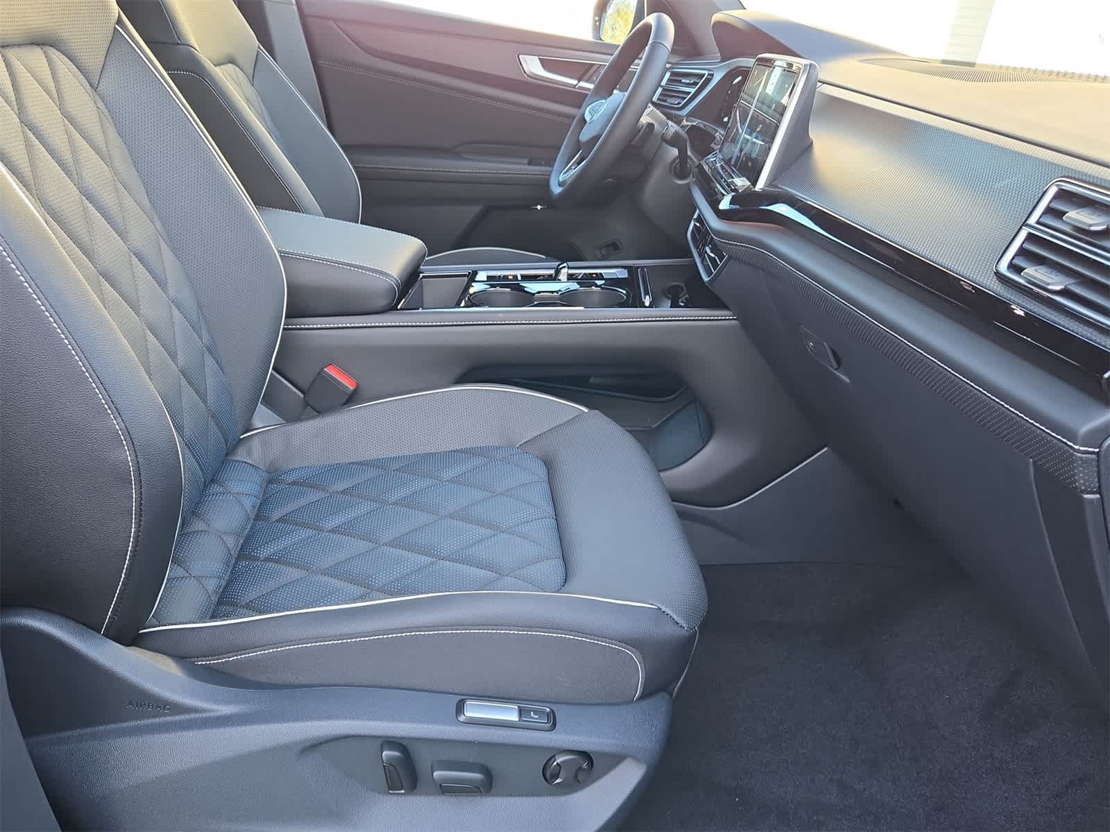 Thumbnail: 2026 Volkswagen Atlas - 21