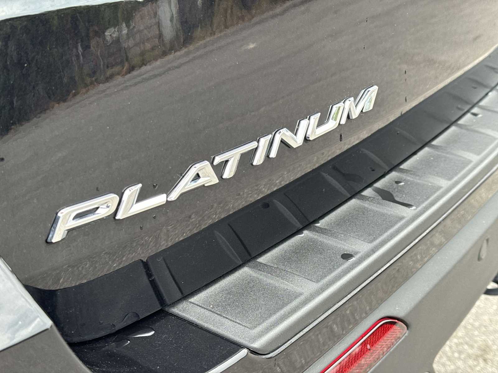 Thumbnail: 2025 Ford Explorer - 12