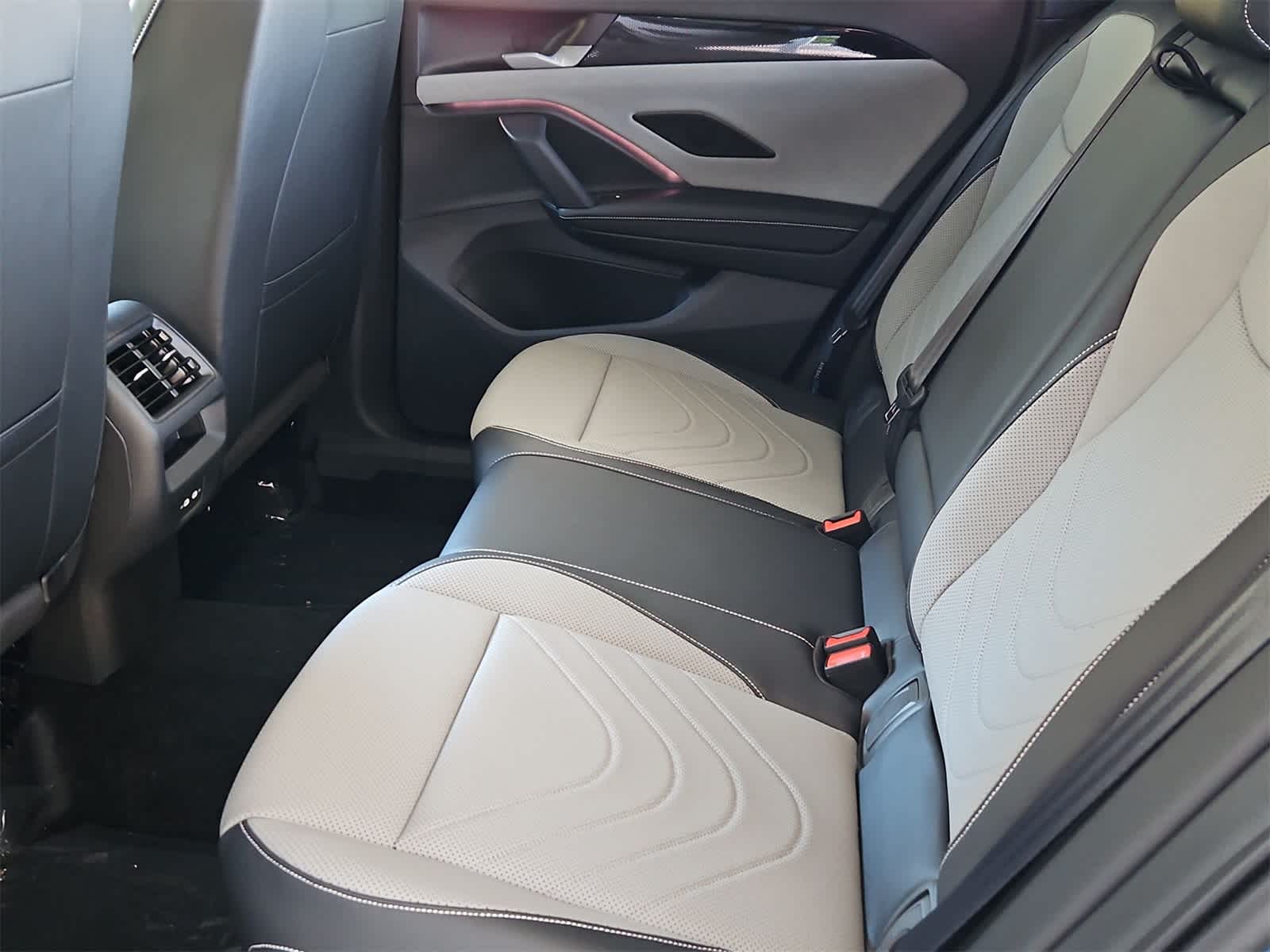 Thumbnail: 2026 Volkswagen Tiguan - 21