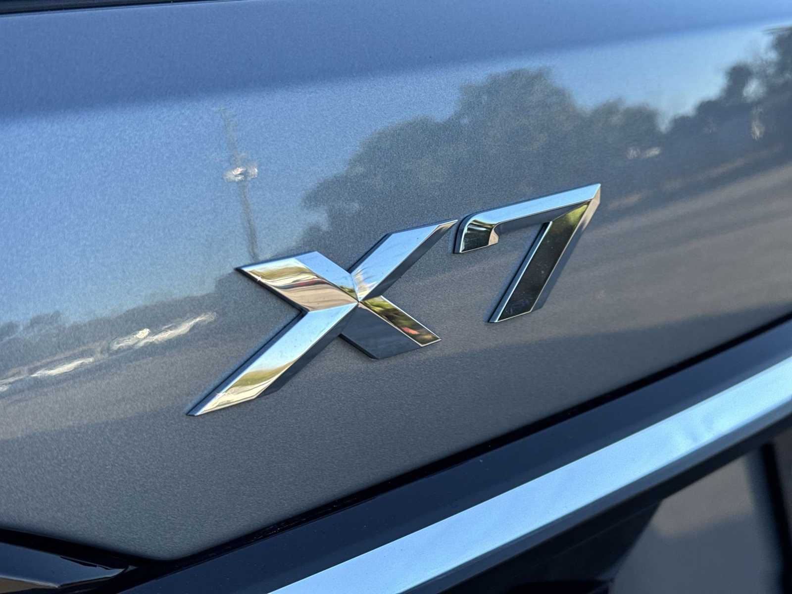 Thumbnail: 2024 BMW X7 - 11