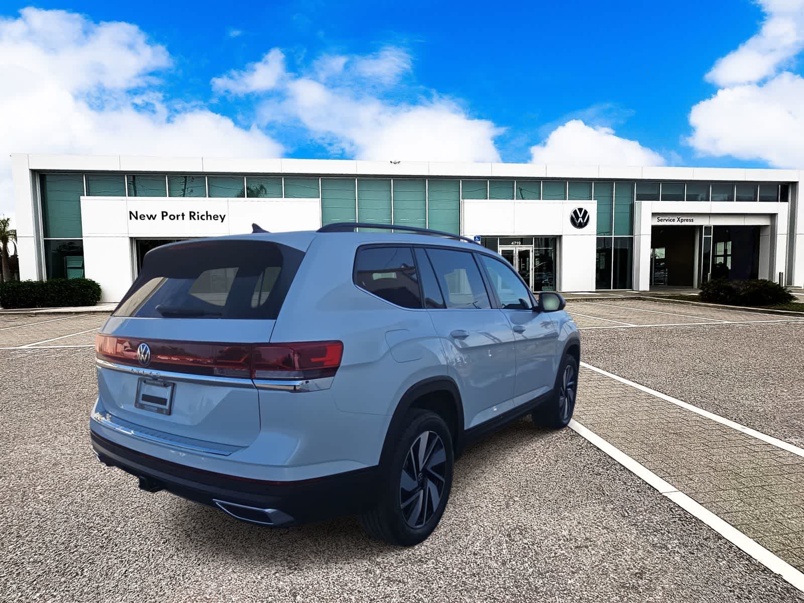 Thumbnail: 2026 Volkswagen Atlas - 8