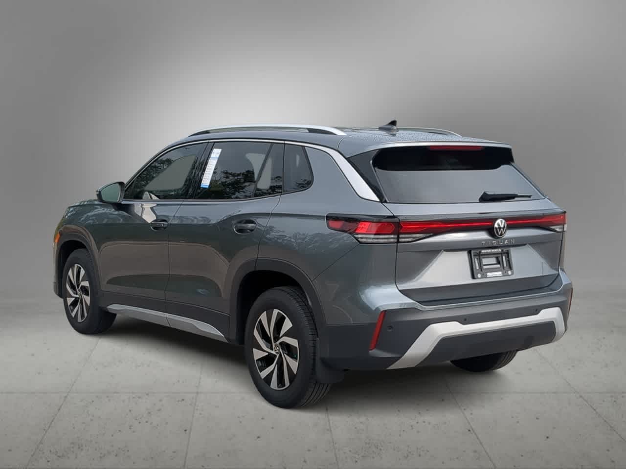 Thumbnail: 2025 Volkswagen Tiguan - 6