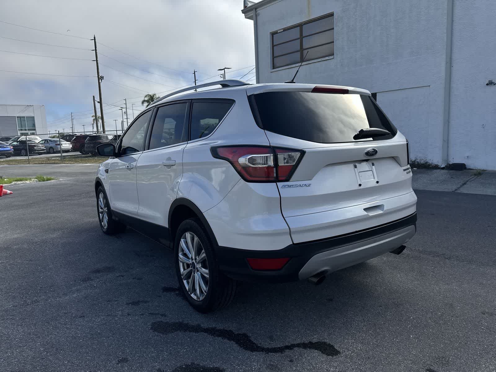 Thumbnail: 2017 Ford Escape - 17