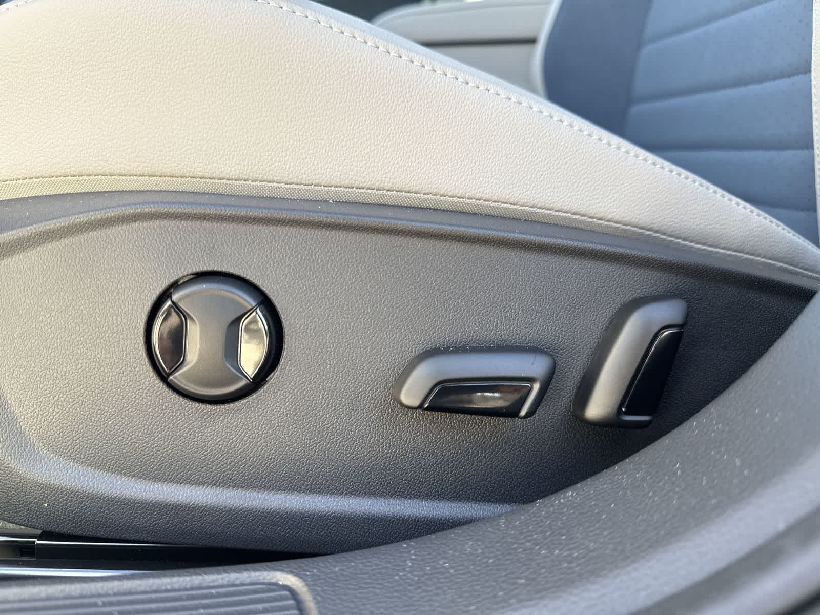 Thumbnail: 2026 Volkswagen Jetta - 16