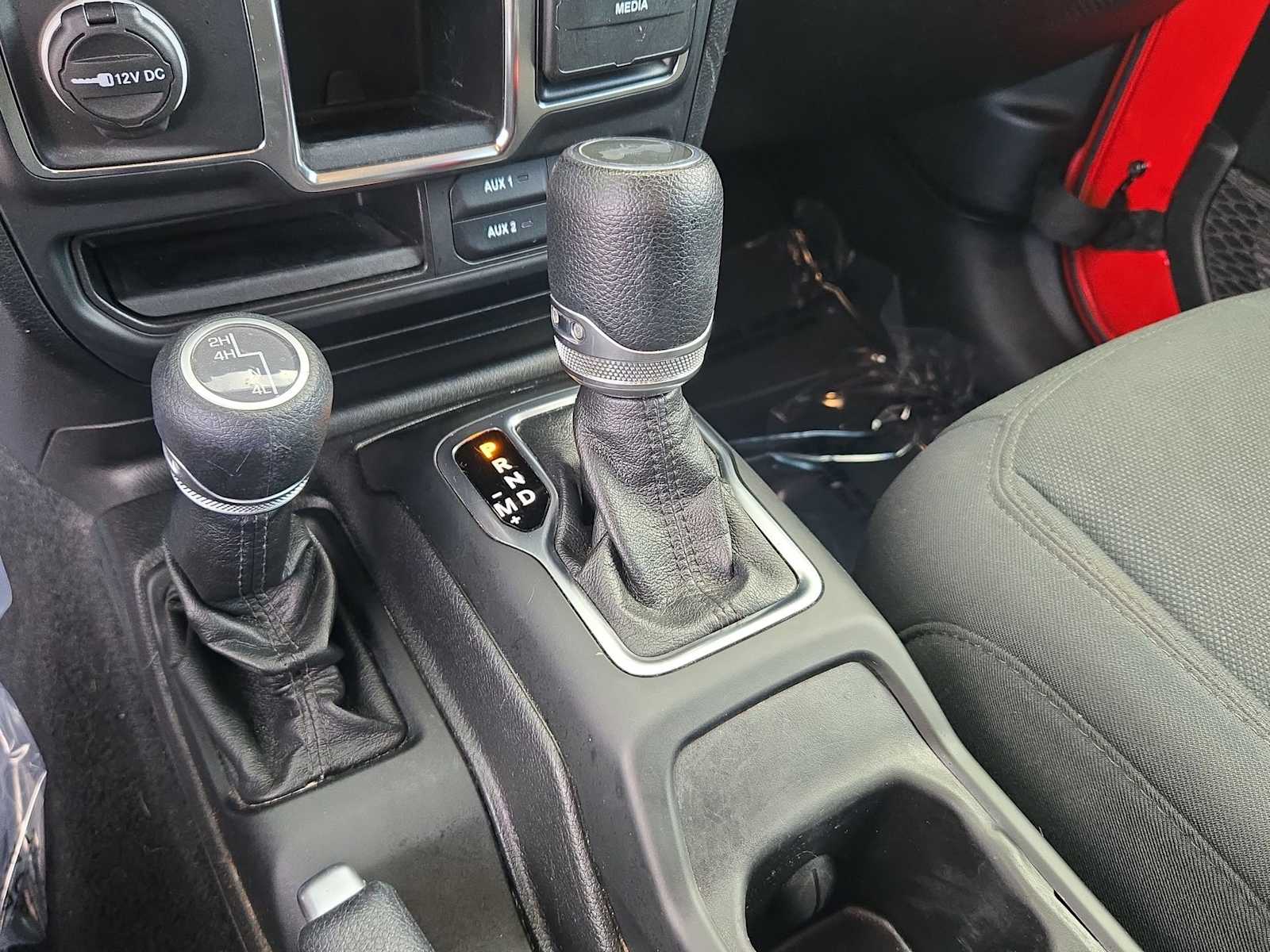 Thumbnail: 2021 Jeep Wrangler - 29