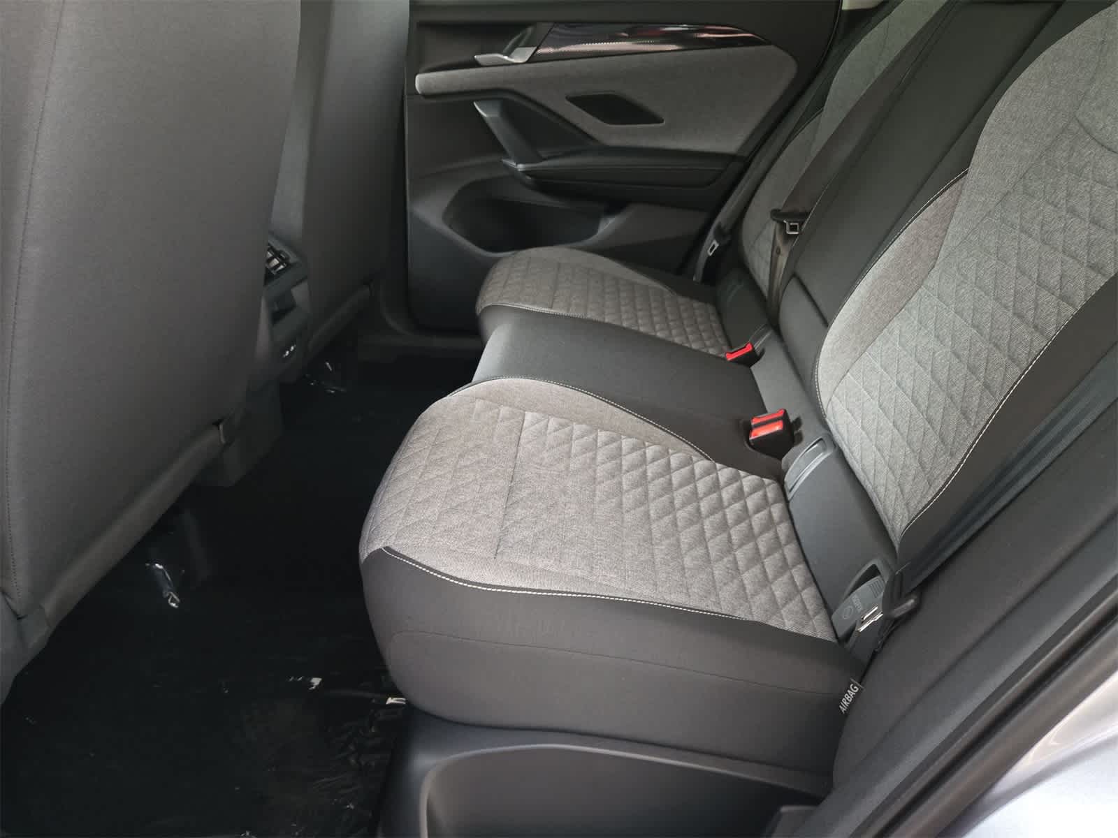 Thumbnail: 2025 Volkswagen Tiguan - 20