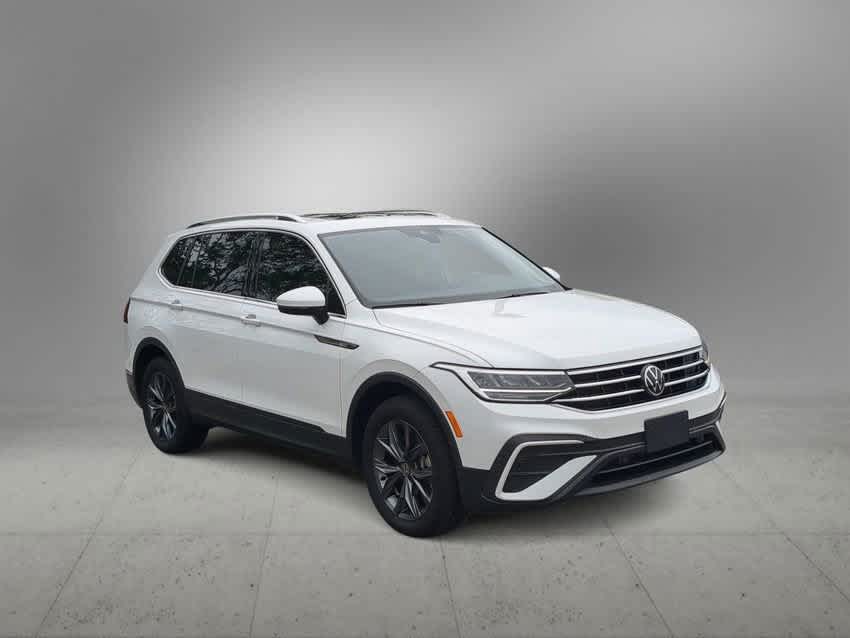 Thumbnail: 2023 Volkswagen Tiguan - 2