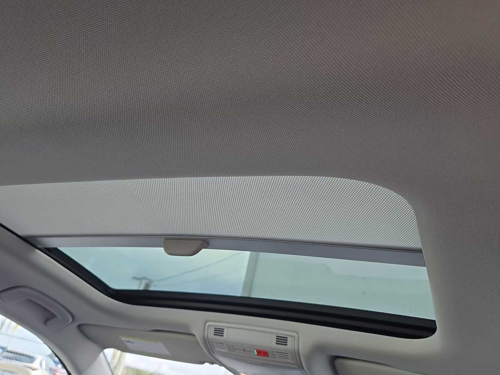 Thumbnail: 2022 Volkswagen Jetta - 21