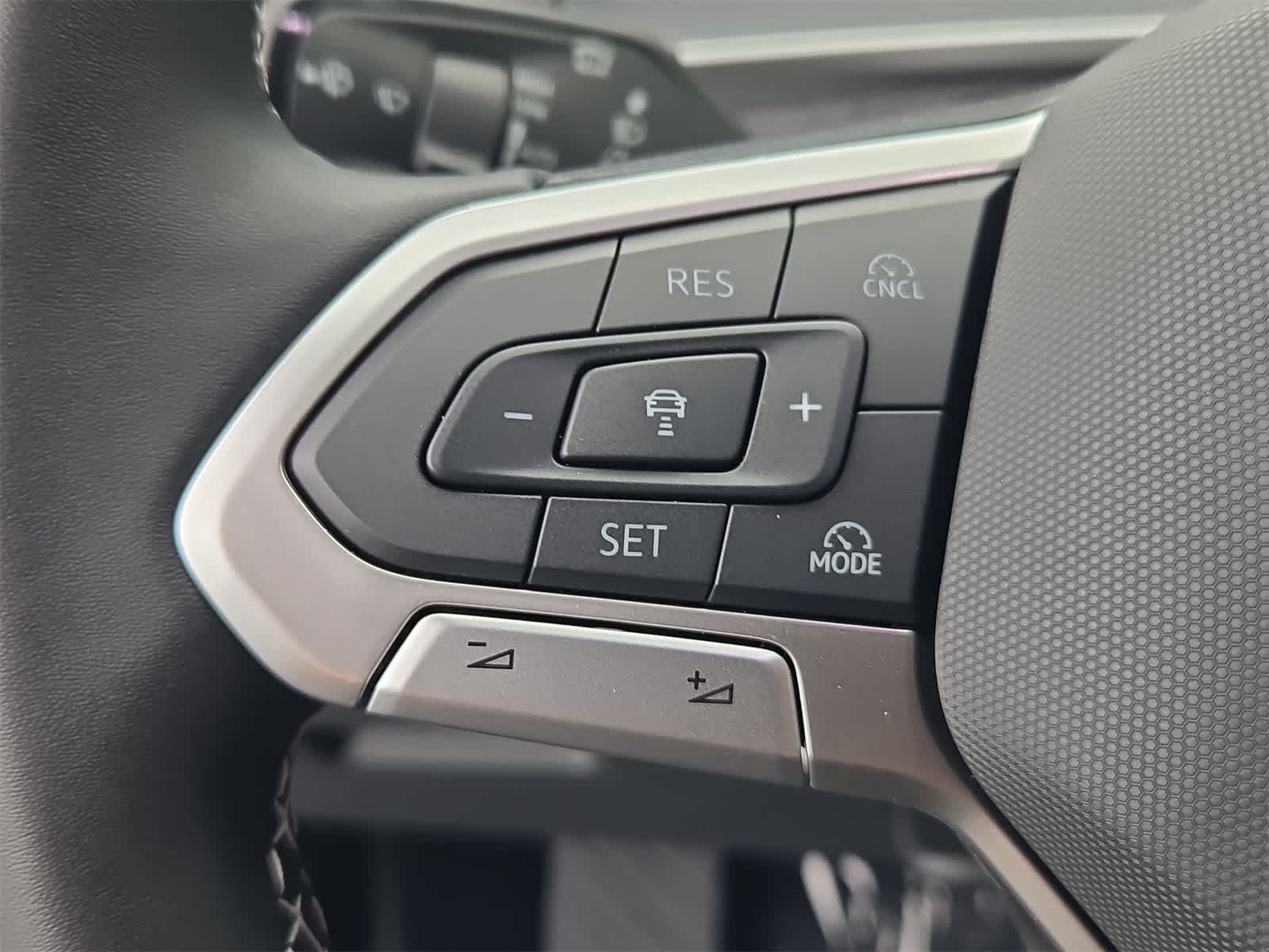 Thumbnail: 2026 Volkswagen Tiguan - 23