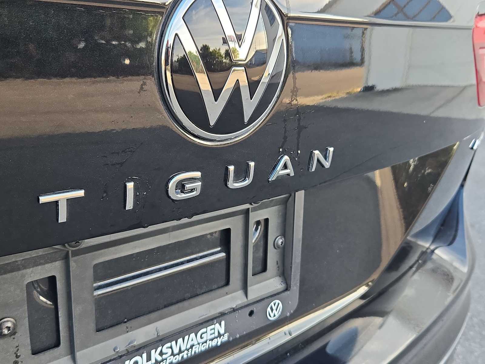 Thumbnail: 2023 Volkswagen Tiguan - 13