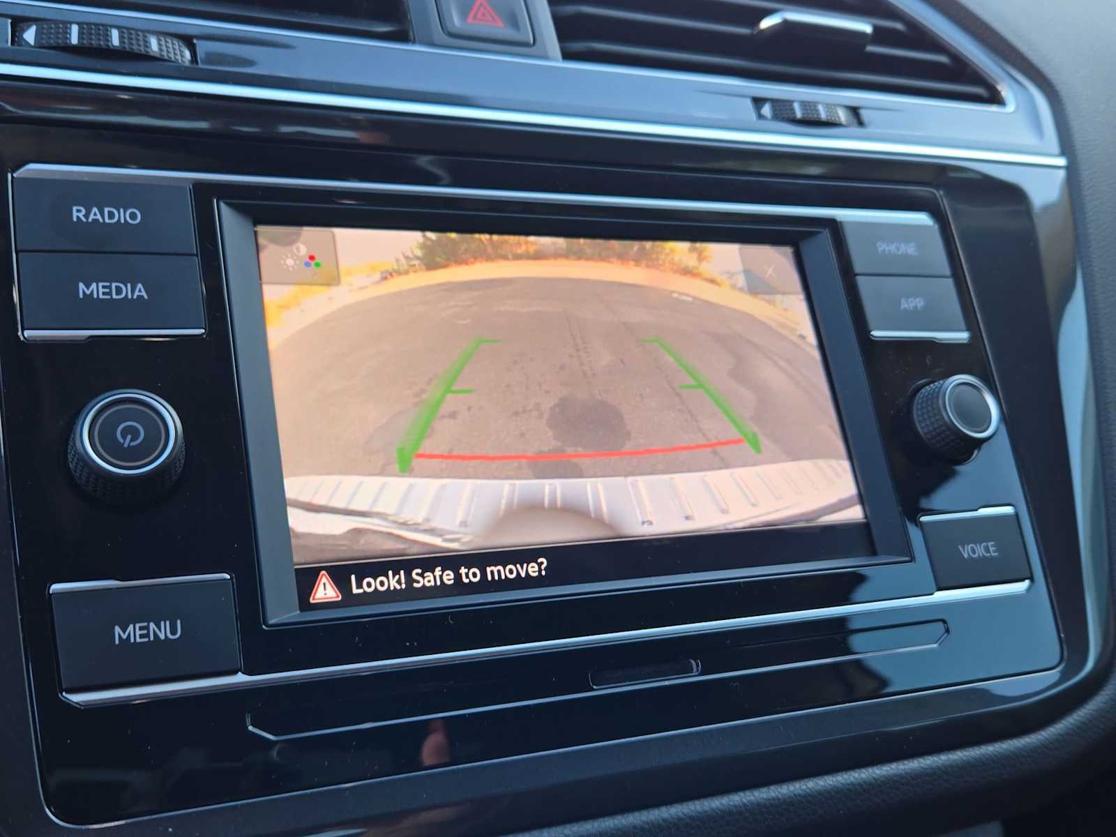 Thumbnail: 2023 Volkswagen Tiguan - 27