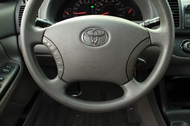 2006 Toyota Camry LE 19