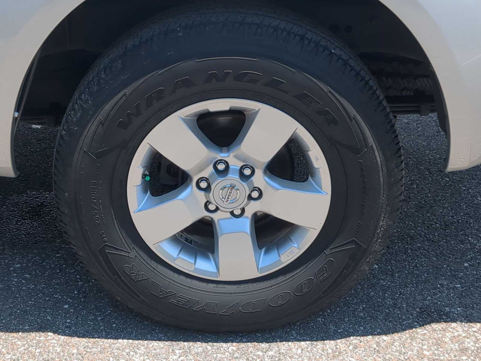 Thumbnail: 2012 Nissan Frontier - 14